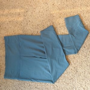 Athleta elation pirouette 7/8 tight size M